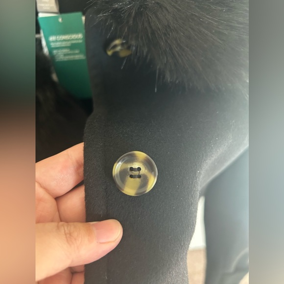 H&M Faux Fur Collar Black Peacoat - New Condition - Picture 4 of 7